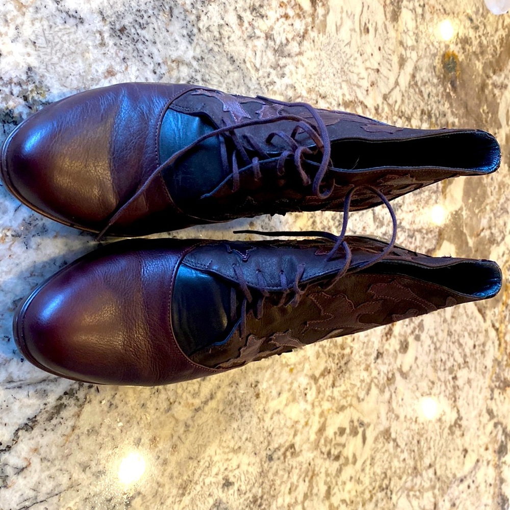 Naot Boots size 40.5